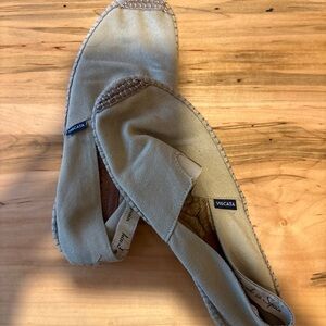 Viscata Women's Tan Espadrilles